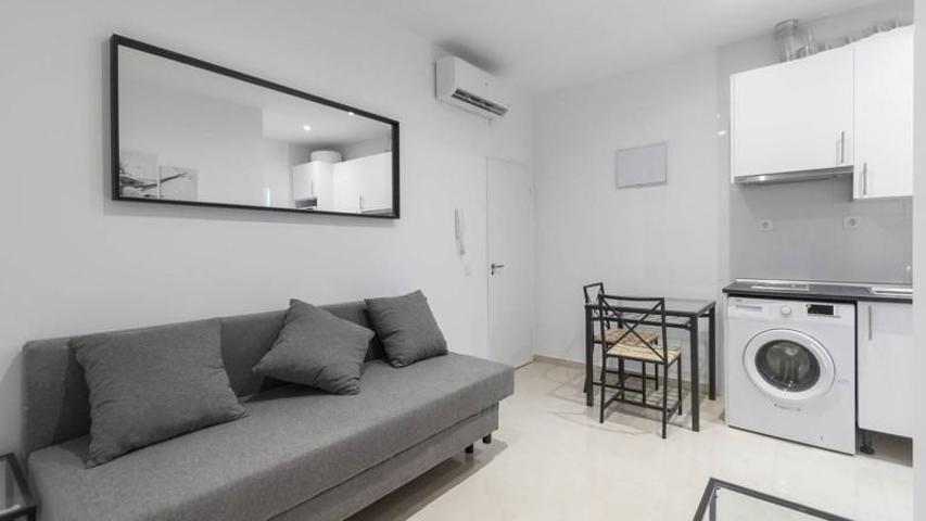 Apartamento en alquiler en Madrid, Usera - Zofio photo 0