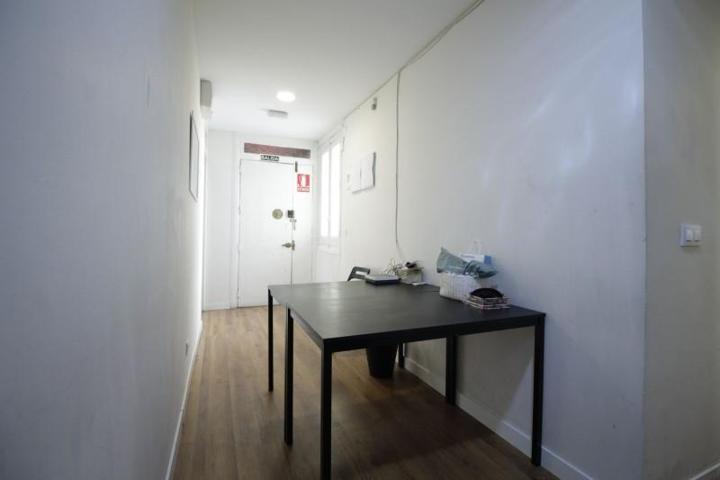 Piso en alquiler en Madrid, Centro - Cortes photo 0