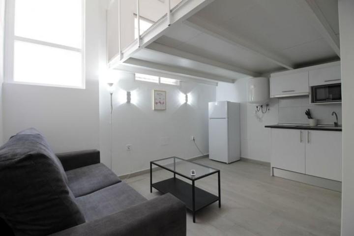 Duplex en alquiler en Madrid, Usera - Pradolongo photo 0