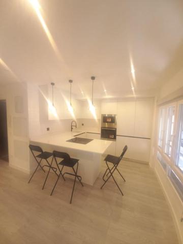 Apartamento en alquiler en Gijón, Centro - Puerto photo 0