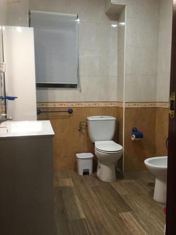 Piso en alquiler en Granada, La Chana photo 0