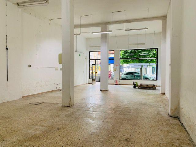 Local comercial en alquiler en Gijón, Llano photo 0