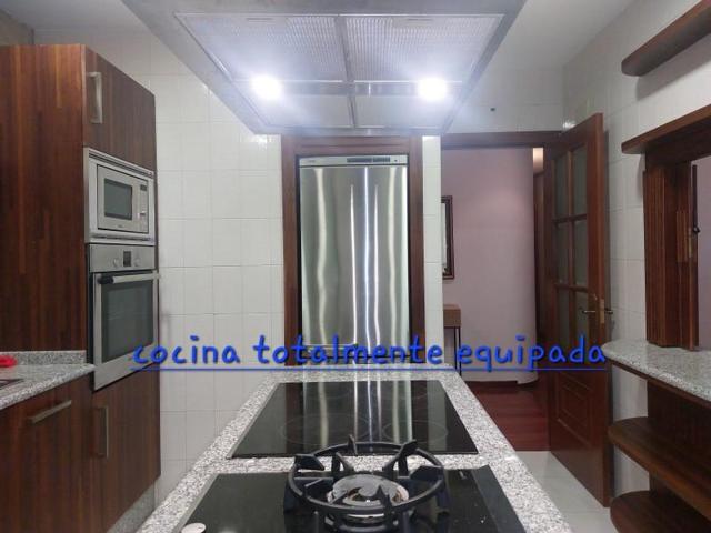 Piso en alquiler en Pontevedra photo 0