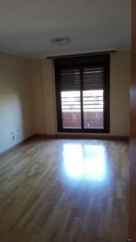 Piso en alquiler en Córdoba, AVE - Avda. America photo 0