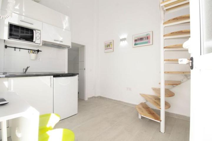 Apartamento en alquiler en Madrid, Usera - Zofio photo 0