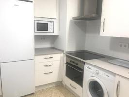 Apartamento en alquiler en Cádiz, Cadiz photo 0