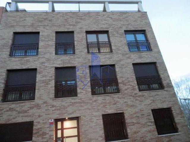 Apartamento en alquiler en Madrid, Barajas - Casco Historico photo 0