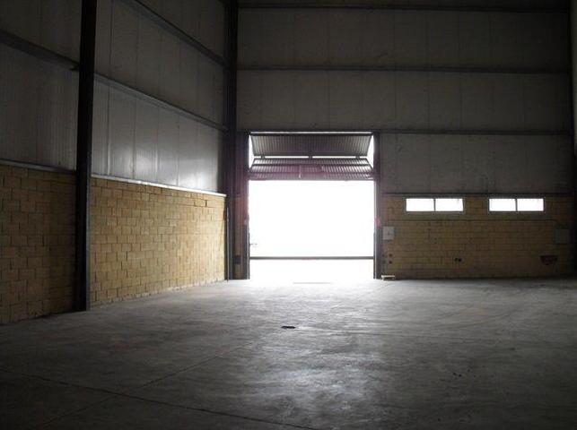 Nave industrial en alquiler en Dos Hermanas, La Motilla photo 0