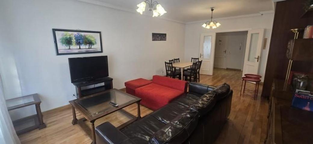 Piso en alquiler en Ávila, Centro - Pza. Santa Ana photo 0