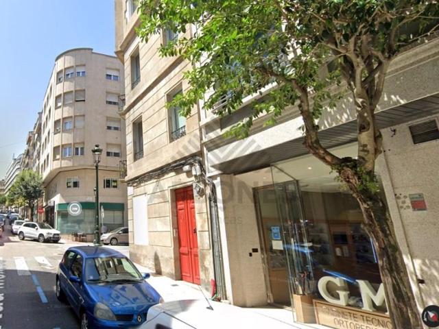 Local comercial en alquiler en Vigo photo 0