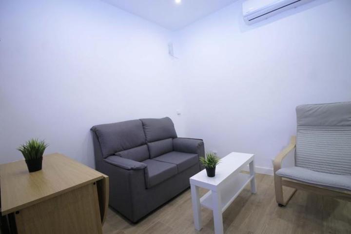 Apartamento en alquiler en Madrid, Chamberi - Almagro photo 0