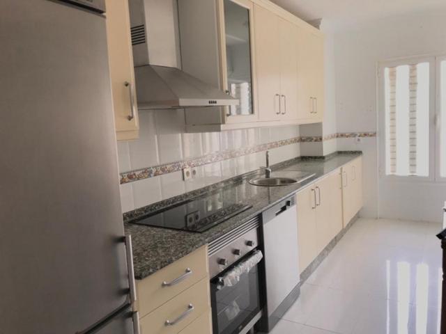 Piso en alquiler en Cádiz, Corte Ingles photo 0