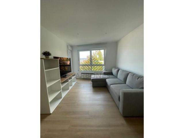 Piso en alquiler en Vigo photo 0