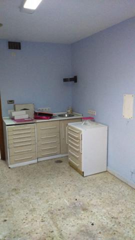 Local comercial en alquiler en Huelva, Isla Chica photo 0