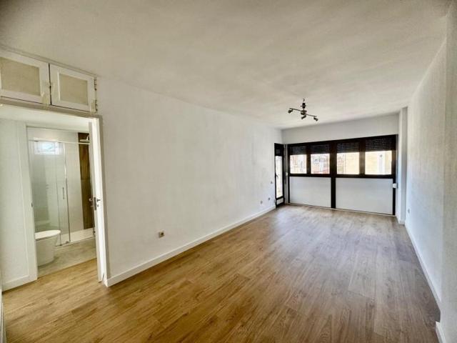 Piso en alquiler en Alicante, Centro Tradicional photo 0