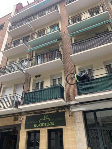 Piso en alquiler en Madrid, Centro - Palacio photo 0