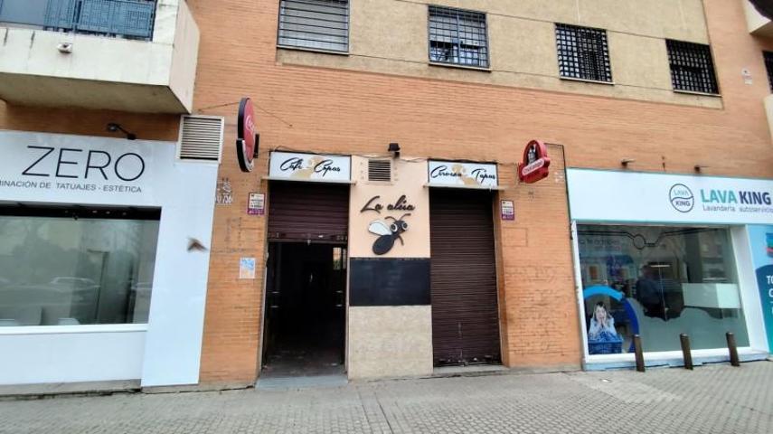 Local comercial en alquiler en Sevilla, La Palmera photo 0
