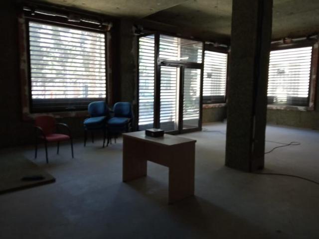 Local comercial en alquiler en Jaén photo 0