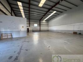 Nave industrial en alquiler en Sarria photo 0