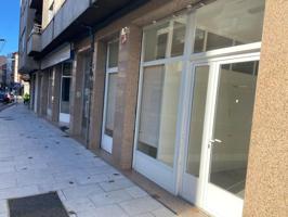 Local comercial en alquiler en Lalín photo 0