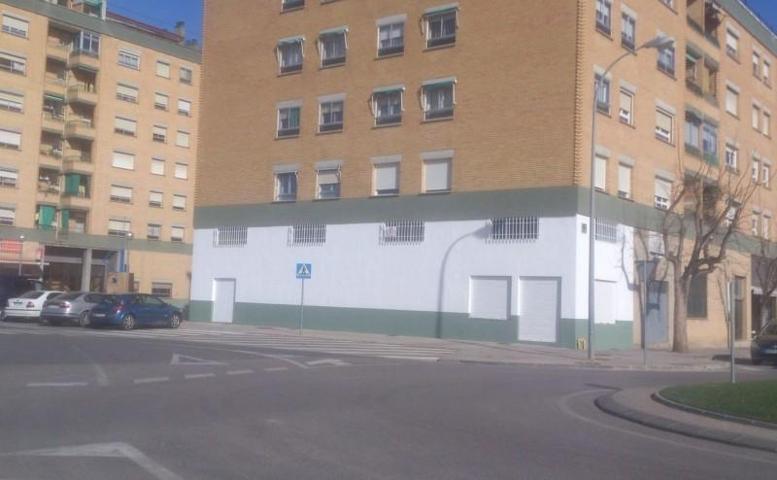 Local comercial en alquiler en Huesca, Encarnacion photo 0