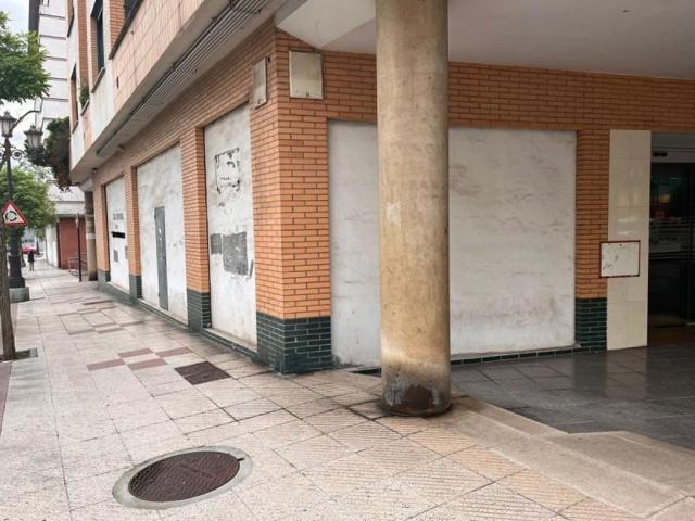 Local comercial en alquiler en Oviedo, HUCA photo 0