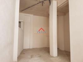 Local comercial en alquiler en Utrera, C- San Fernando photo 0