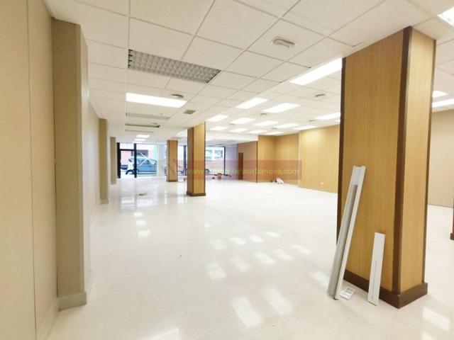 Local comercial en alquiler en Logroño, Avda. La Paz photo 0