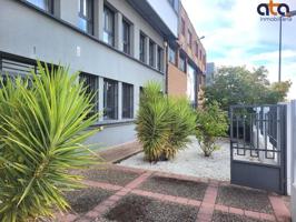 Oficina en alquiler en Valladolid, Poligono Argales photo 0