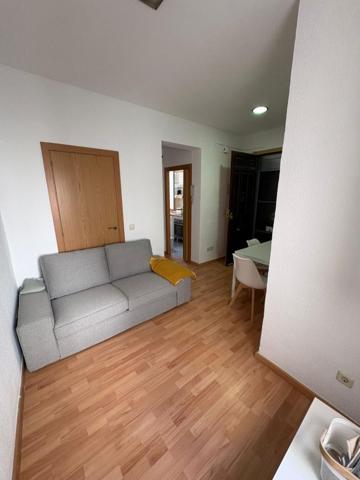 Piso en alquiler en Madrid, Arganzuela photo 0