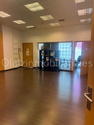 Local comercial en alquiler en Laudio-Llodio, Llodio photo 0