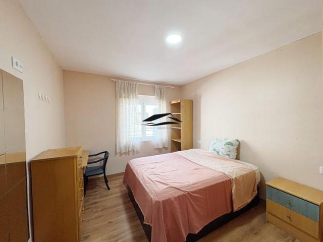 Piso en alquiler en Salamanca, Plaza - Oeste photo 0