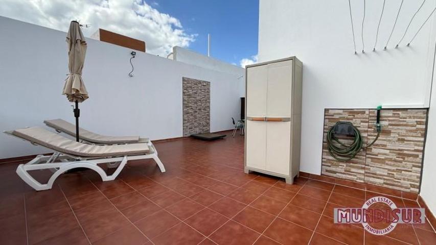 Aticos en alquiler en Agüimes, Playa de Arinaga photo 0