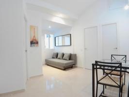 Piso en alquiler en Madrid, Usera - Zofio photo 0