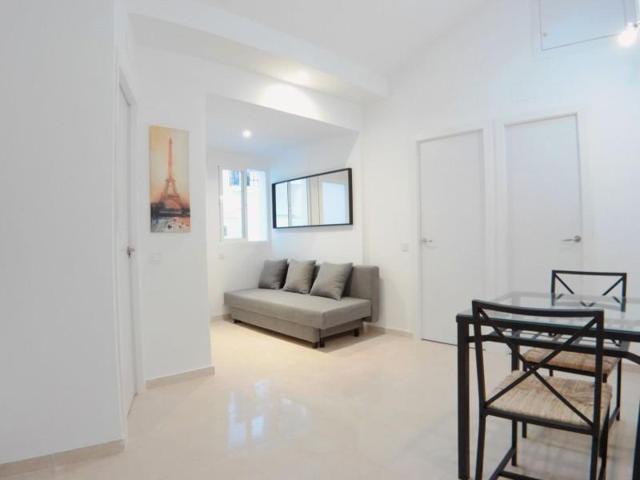 Piso en alquiler en Madrid, Usera - Zofio photo 0