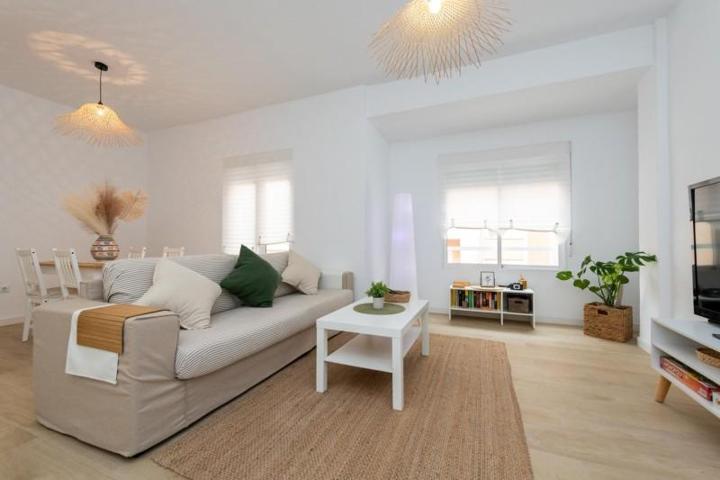 Piso en alquiler en Alicante, Centro photo 0