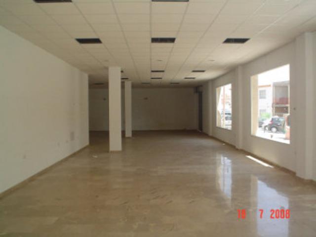 Local comercial en alquiler en Huelva, Los Rosales photo 0