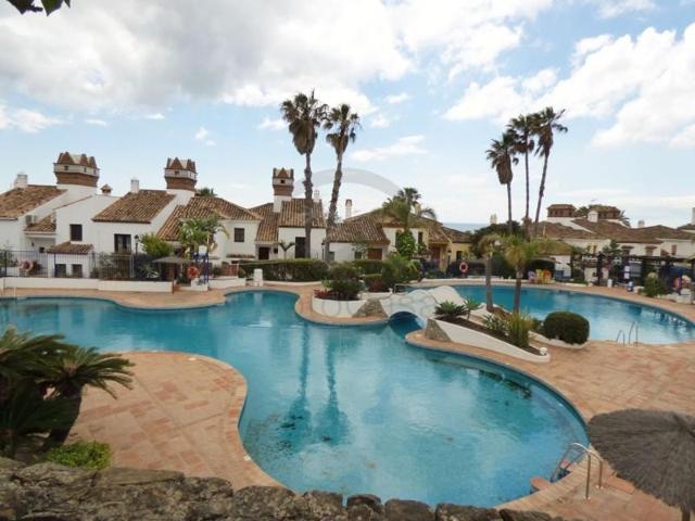 Chalet en alquiler en San Roque, Alcaidesa photo 0