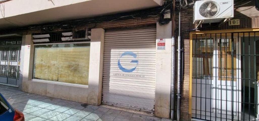 Local comercial en alquiler en Sevilla, Los Remedios photo 0
