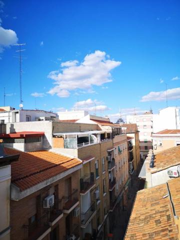 Aticos en alquiler en Madrid, Centro photo 0