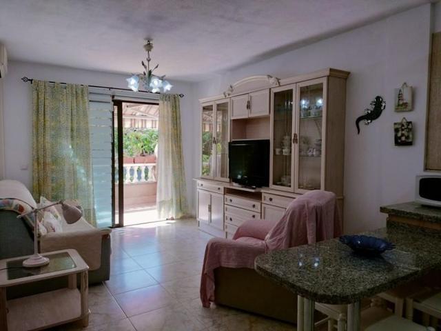 Apartamento en alquiler en Granadilla de Abona, El Medano photo 0