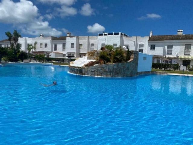 Bungalow en alquiler en Chiclana de la Frontera, Molino Viejo photo 0