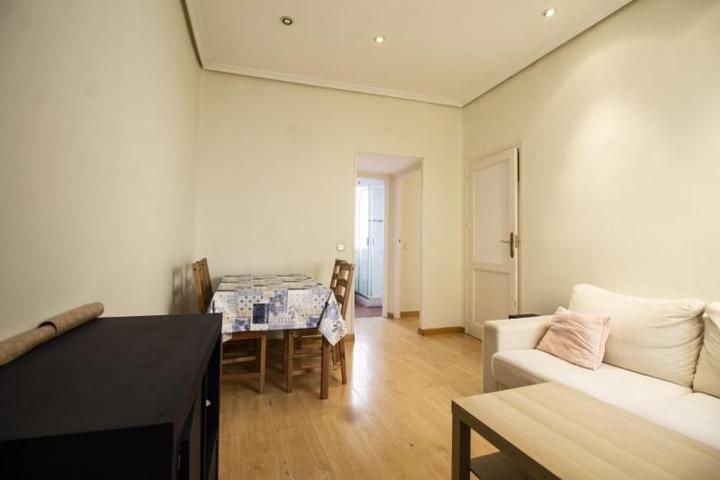 Piso en alquiler en Madrid, Chamberi - Trafalgar photo 0