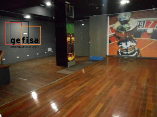 Local comercial en alquiler en Valdepeñas, 1ro De Julio photo 0