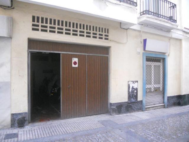 Local comercial en alquiler en Cádiz, Cadiz photo 0