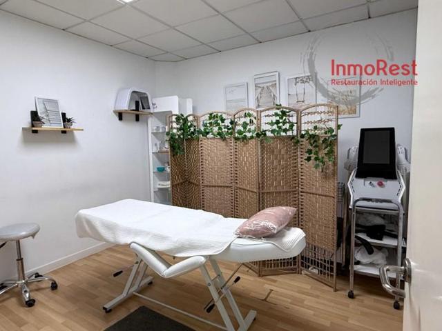 Local comercial en alquiler en Madrid, Arturo Soria photo 0