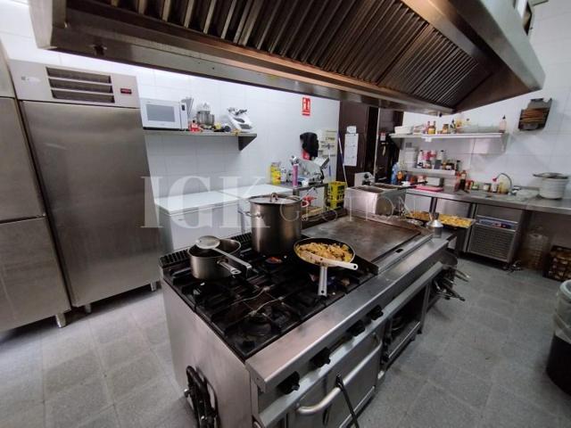 Local comercial en alquiler en Mataró photo 0