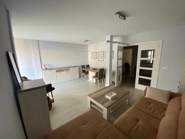 Piso en alquiler en Alicante, Mercado photo 0