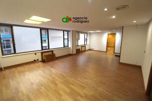 Oficina en alquiler en Oviedo, Centro photo 0