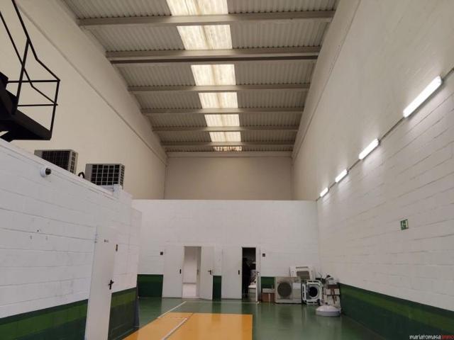 Nave industrial en alquiler en Vitoria-Gasteiz, Vitoria-Gasteiz photo 0